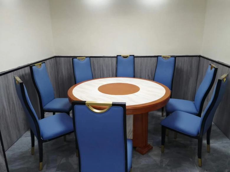 20201012/5f83b53f44d81.jpg 西安實(shí)木餐桌椅.jpg