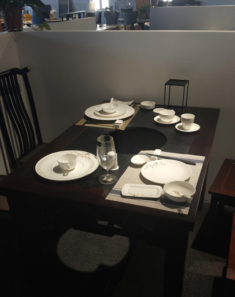 20210928/6151eb4cdbf33.jpg 蘇總在西安火鍋?zhàn)酪喂S展廳選樣.jpg